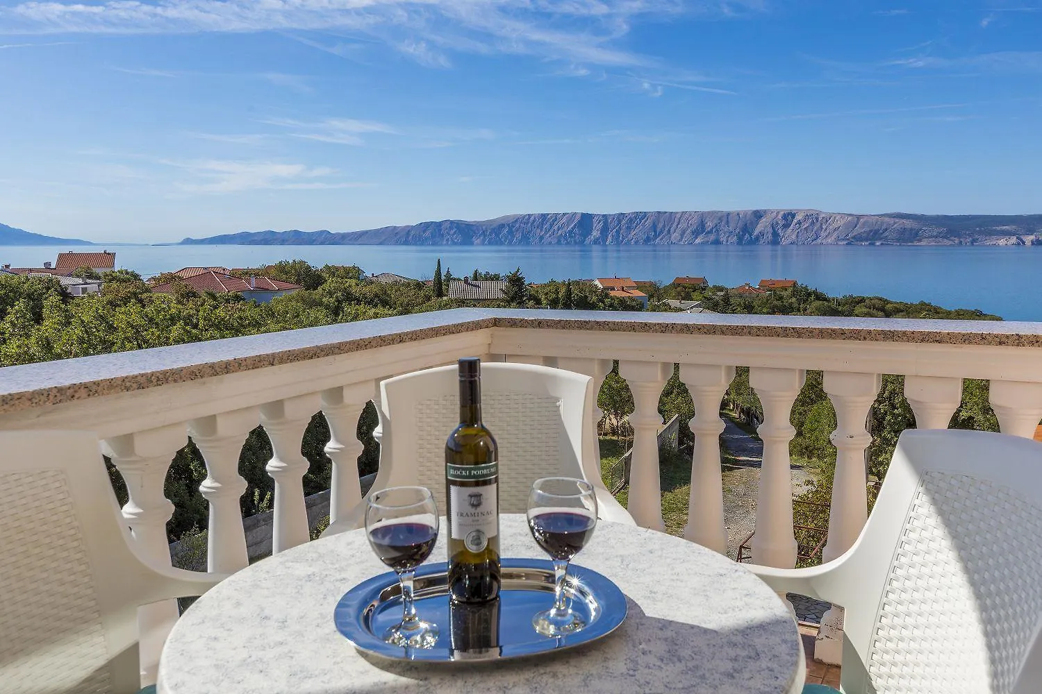 Mediterranes Apartment Nur 470 Meter Zum Strand Mit Meerblick, Babybett, Grill Povile Kroatien